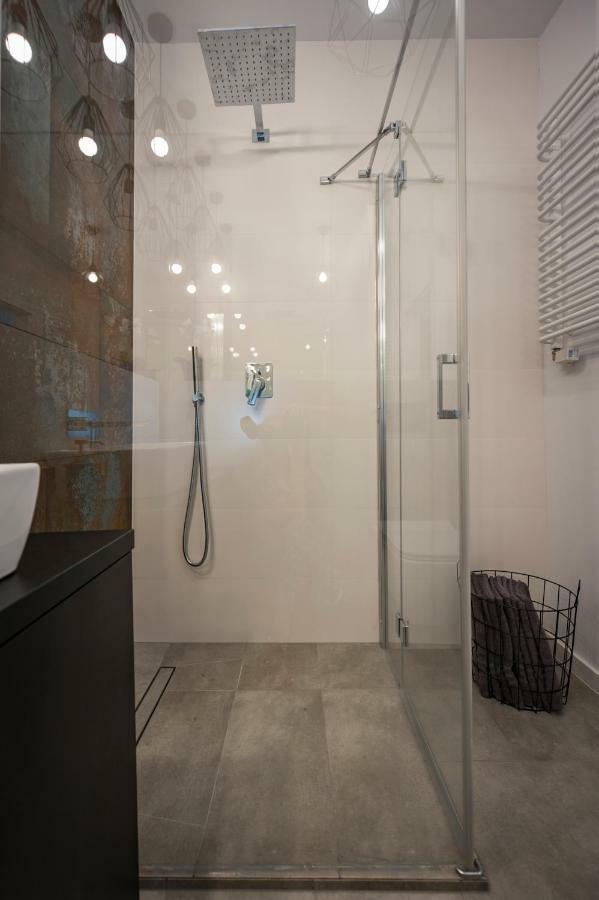 Unique 3City Apartments - Grey Apartment Danzica Esterno foto