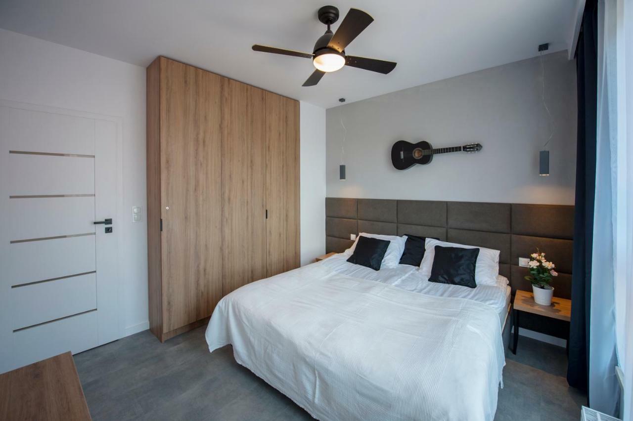 Unique 3City Apartments - Grey Apartment Danzica Esterno foto